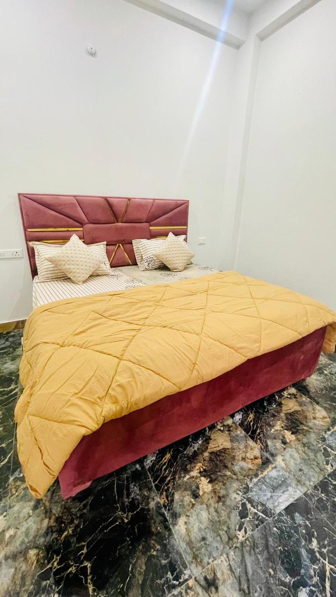 Amrita Residency Villa Váránaszi Kültér fotó